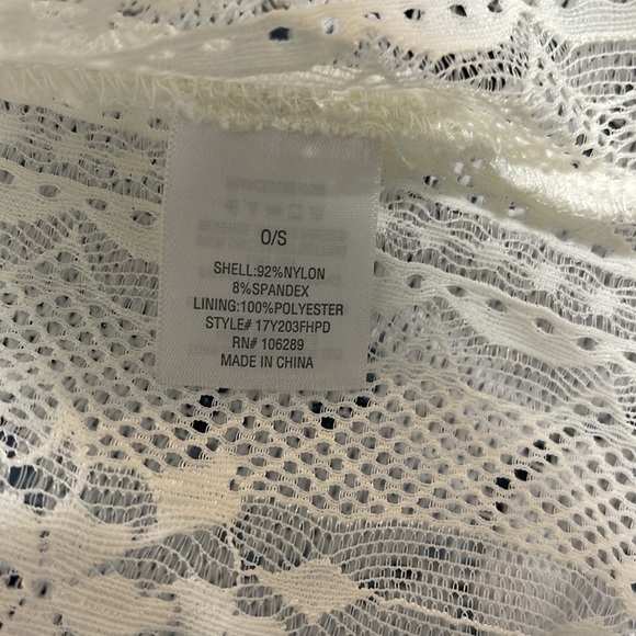 🍎Francesca’s - Ivory Swim Coverup - Picture 5 of 7